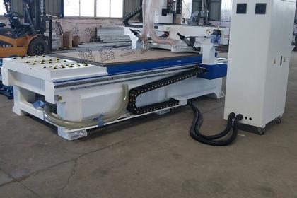 42 工廠專業(yè)生產(chǎn)爬坡上料機(jī),刮板輸送機(jī),自動化提升輸送 